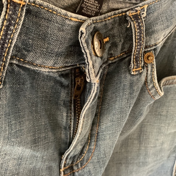 Tommy Hilfiger Jean Shorts Size 2 - Picture 6 of 6